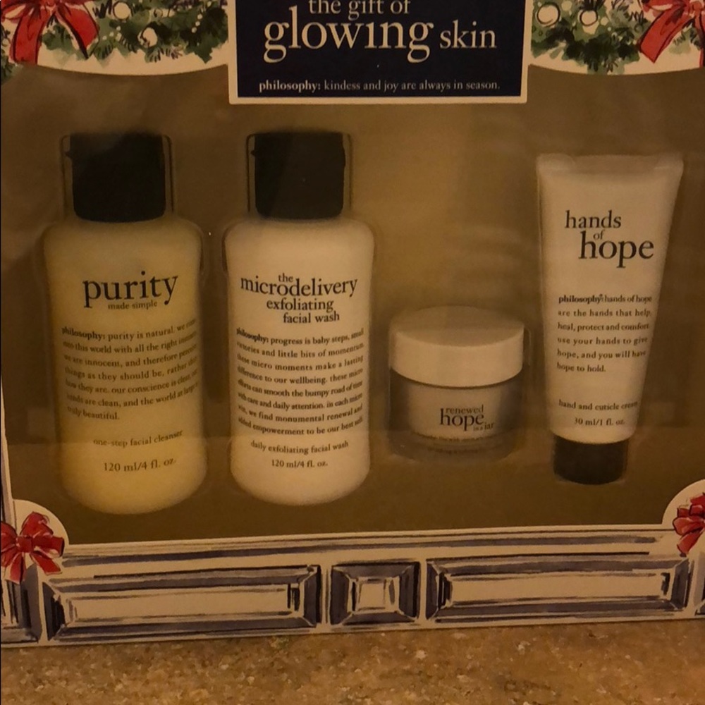 Philosophy Glowing Skin Kit